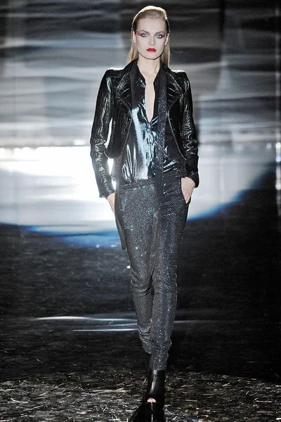 Look 31